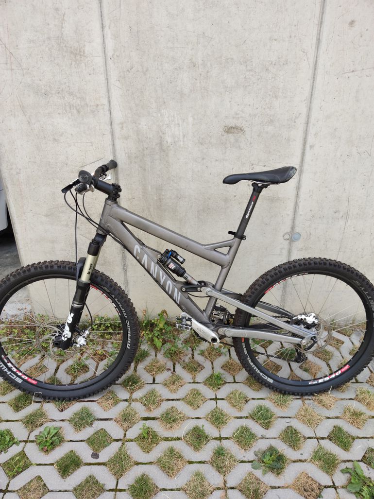 Used Canyon Torque 6 2016 Mountainbike — image 2 of 15