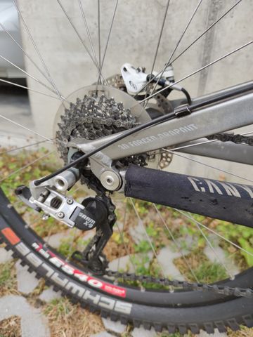 Used Canyon Torque 6 2016 Mountainbike, Light Gray — image 9 of 15