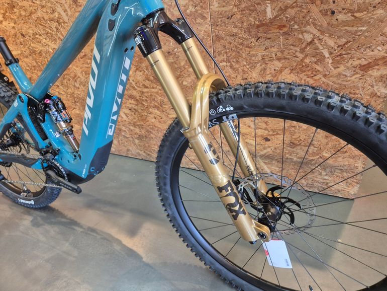 Gebrauchtes Pivot Shuttle LT 2025 Mountainbike, Grün — Bild 4 von 6