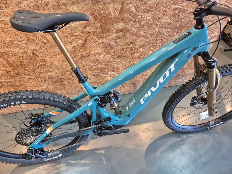 Gebrauchtes Pivot Shuttle LT 2025 Mountainbike, Grün — Bild 3 von 6