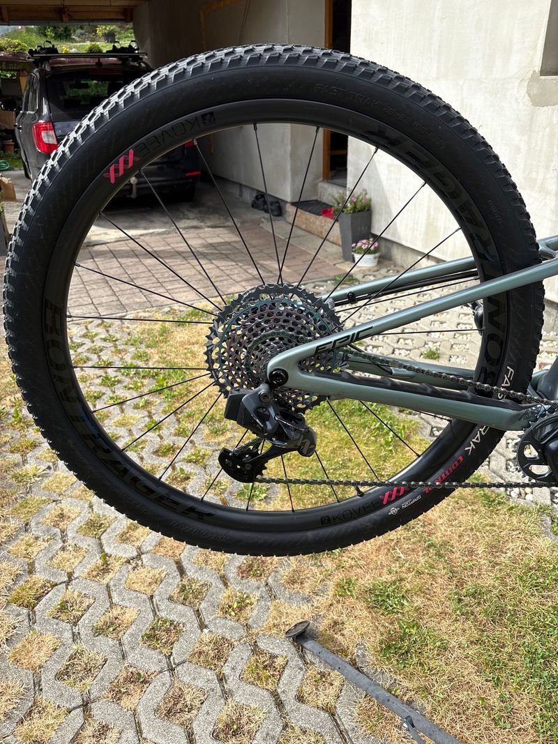 Gebrauchtes Specialized S-Works Epic 2022 2022 Mountainbike, Hellgrau, 29 — Bild 9 von 12