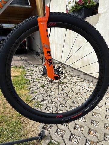 Gebrauchtes Specialized S-Works Epic 2022 2022 Mountainbike, Hellgrau, 29 — Bild 8 von 12