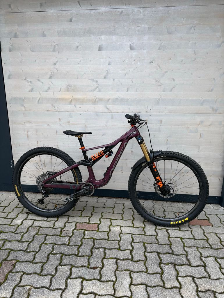 Used Orbea RALLON M-LTD 2022 2022 Mountainbike, Purple, 29 — image 2 of 14