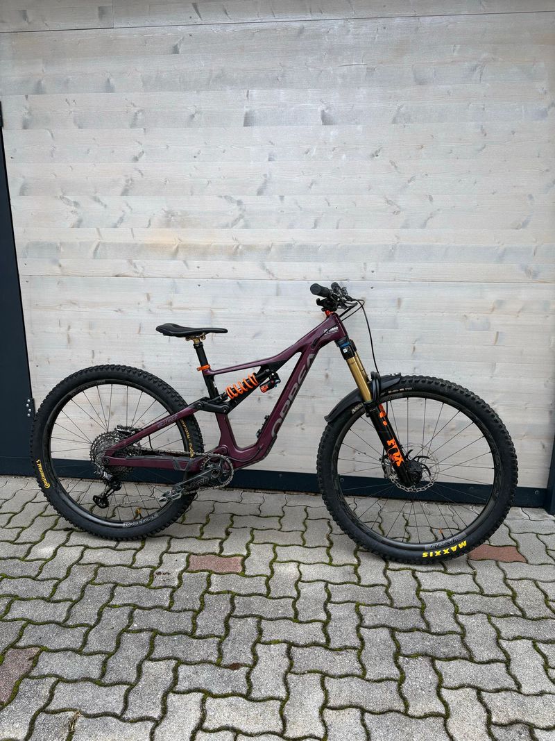 Gebrauchtes Orbea RALLON M-LTD 2022 2022 Mountainbike, Violett, 29 — Bild 2 von 14
