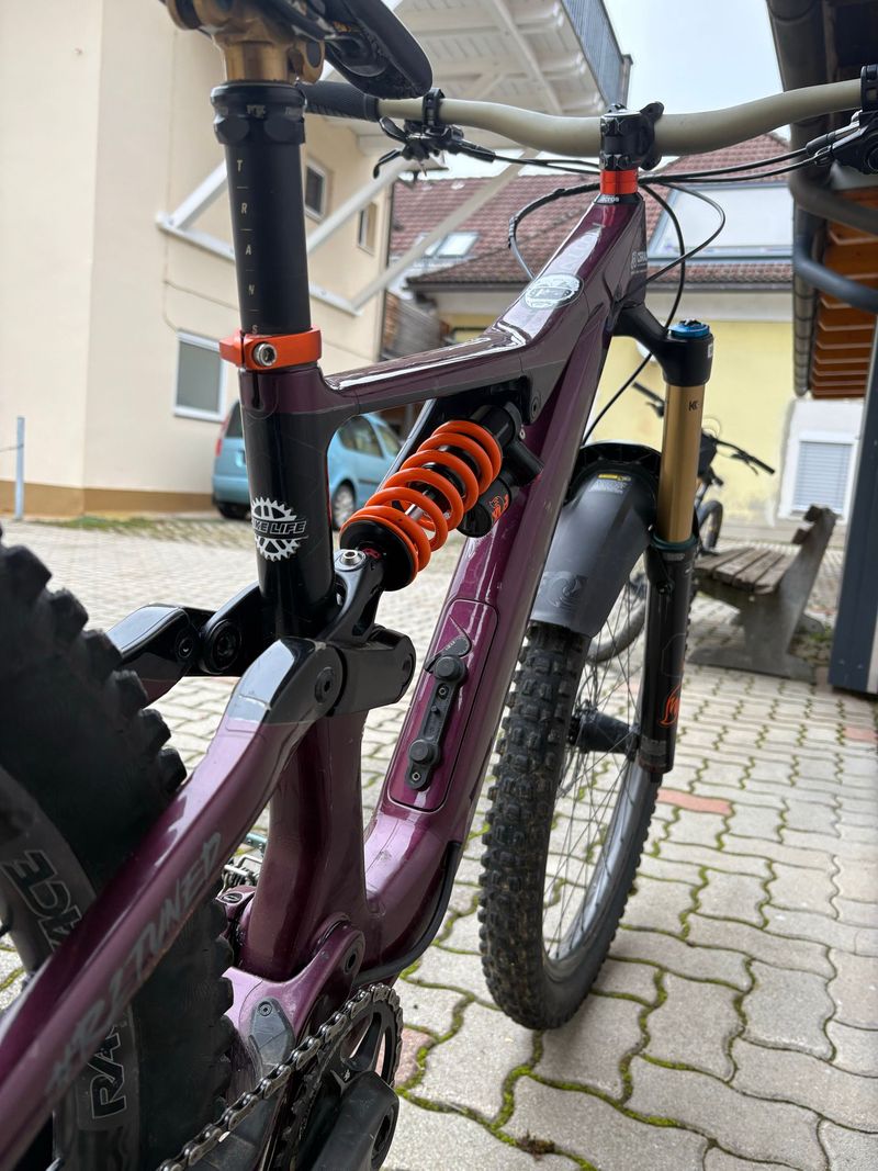 Gebrauchtes Orbea RALLON M-LTD 2022 2022 Mountainbike, Violett, 29 — Bild 10 von 14