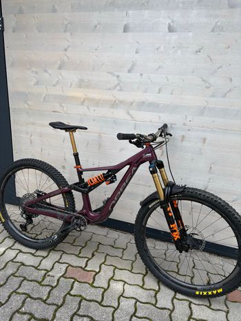 Used Orbea RALLON M-LTD 2022 2022 Mountainbike, Purple, 29 — image 4 of 14