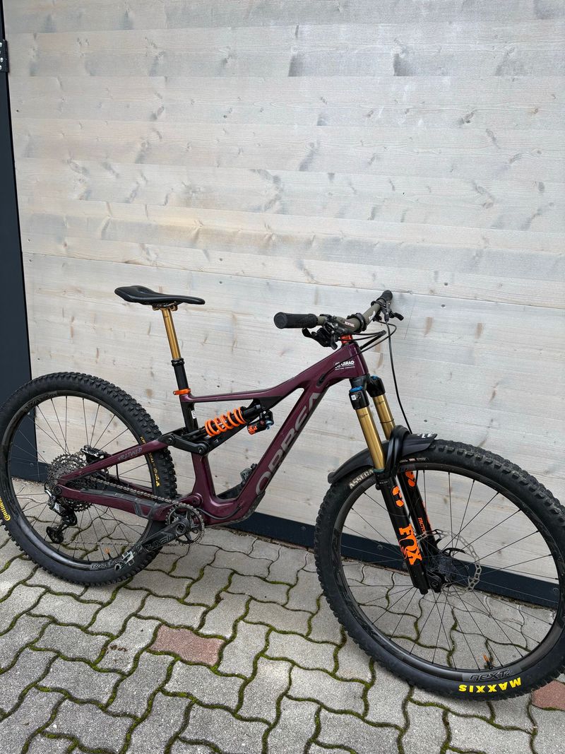 Gebrauchtes Orbea RALLON M-LTD 2022 2022 Mountainbike, Violett, 29 — Bild 4 von 14