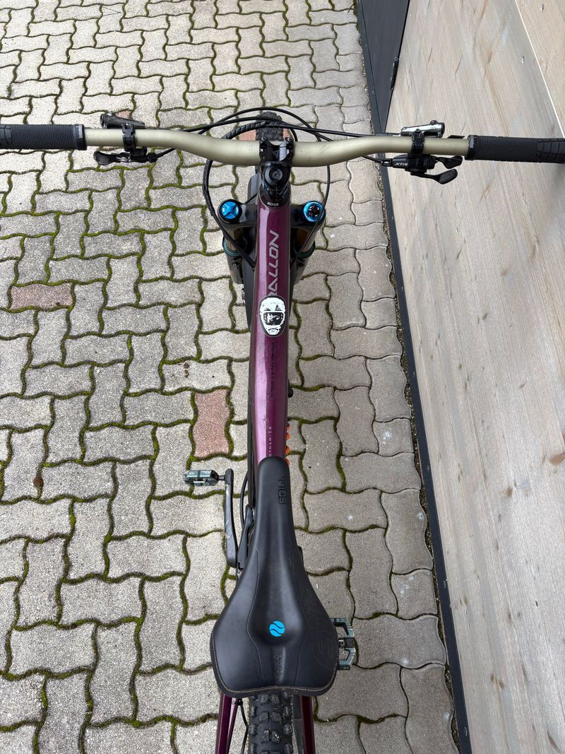 Gebrauchtes Orbea RALLON M-LTD 2022 2022 Mountainbike, Violett, 29 — Bild 11 von 14