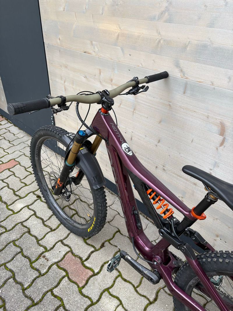 Gebrauchtes Orbea RALLON M-LTD 2022 2022 Mountainbike, Violett, 29 — Bild 13 von 14