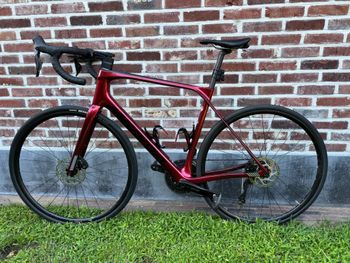 Used Merida SCULTURA ENDURANCE 6000 2024 2024 Road & Gravel, Red — image 2 of 6