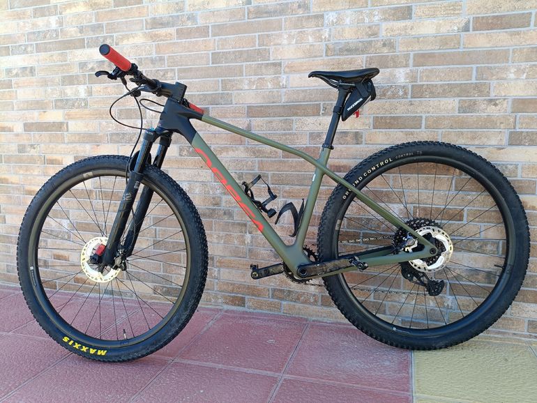 Used Orbea ALMA M11-AXS 2022 2022 Mountainbike, Green, 29 — image 3 of 12