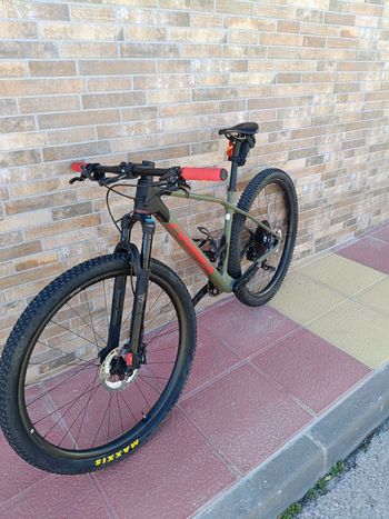 Used Orbea ALMA M11-AXS 2022 2022 Mountainbike, Green, 29 — image 8 of 12