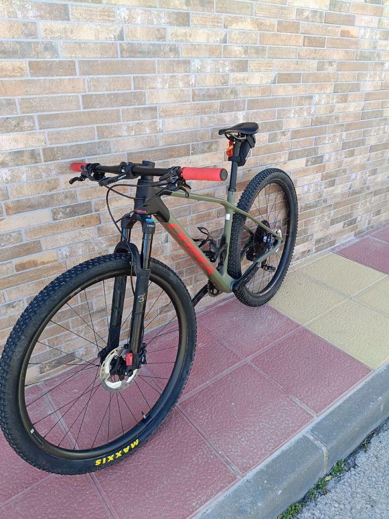 Used Orbea ALMA M11-AXS 2022 2022 Mountainbike, Green, 29 — image 7 of 12