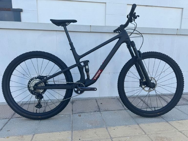 Trek Top Fuel 9.8 XT Gen 4 2025