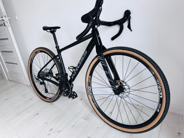 Used Kross 6.0 Gen 2 2024 2024 Road & Gravel, Black — image 9 of 13