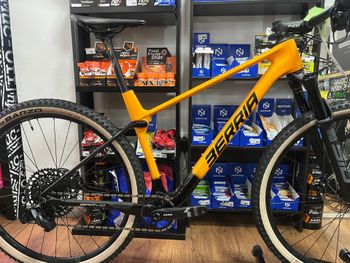 Used Berria BRAVO 7 2024 2024 Mountainbike, Orange, 29 — image 1 of 6