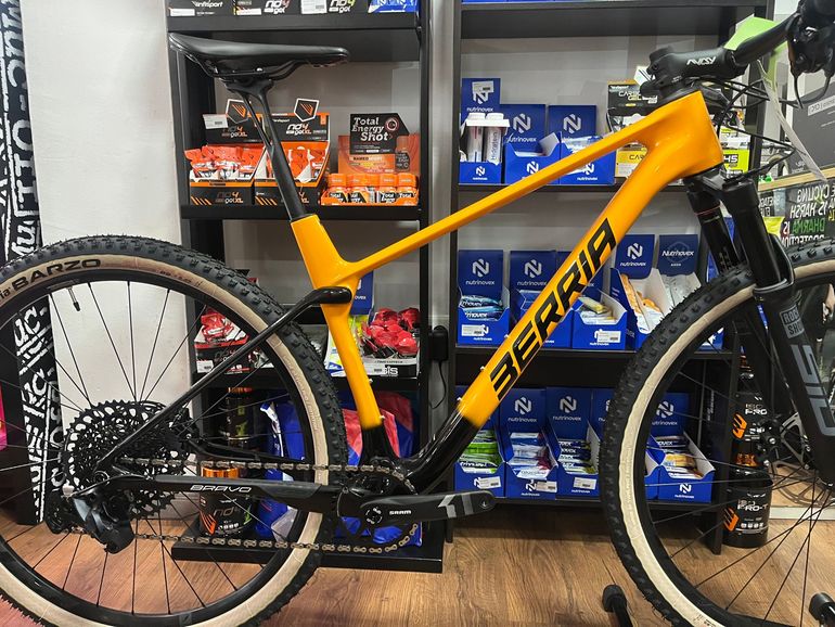 Used Berria BRAVO 7 2024 2024 Mountainbike, Orange, 29 — image 1 of 6