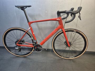 Tweedehands BMC Roadmachine ONE 2021 2021 Road & Gravel