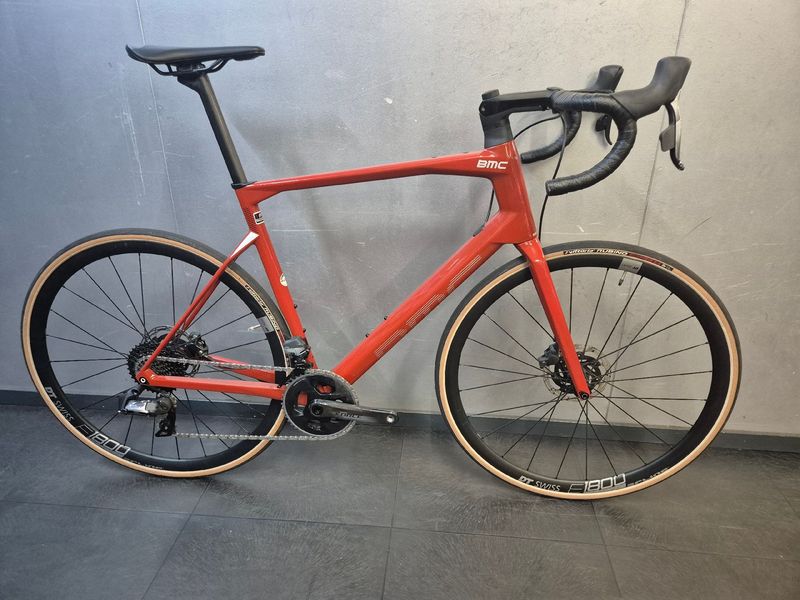 Used BMC Roadmachine ONE 2021 2021 Road & Gravel, Red — image 1 of 6