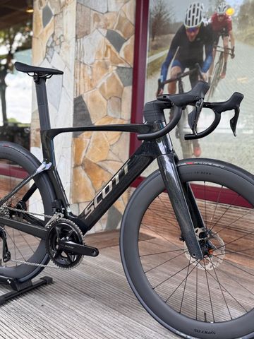 Scott Foil RC 20 2024 2024 Road & Gravel usato, Nero — immagine 3 di 5