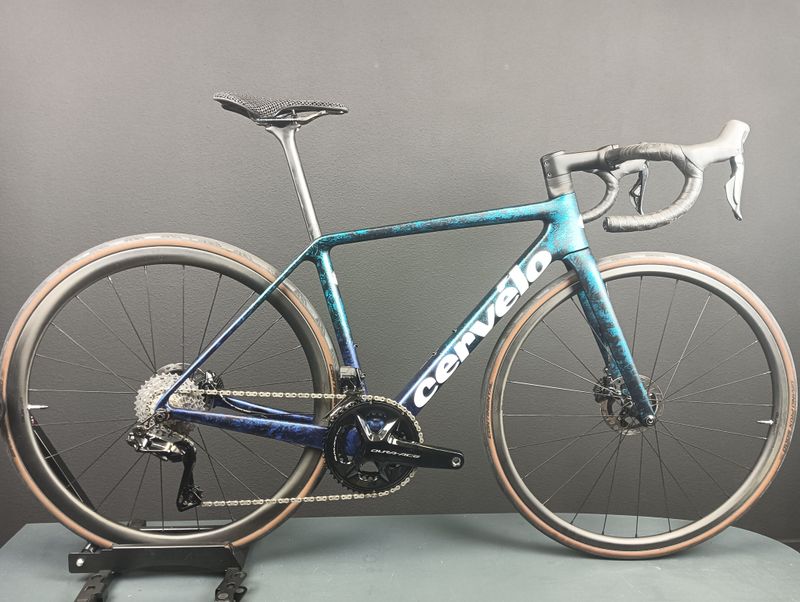Cervélo R5 Dura Ace Custom Color 2024 Road & Gravel usato