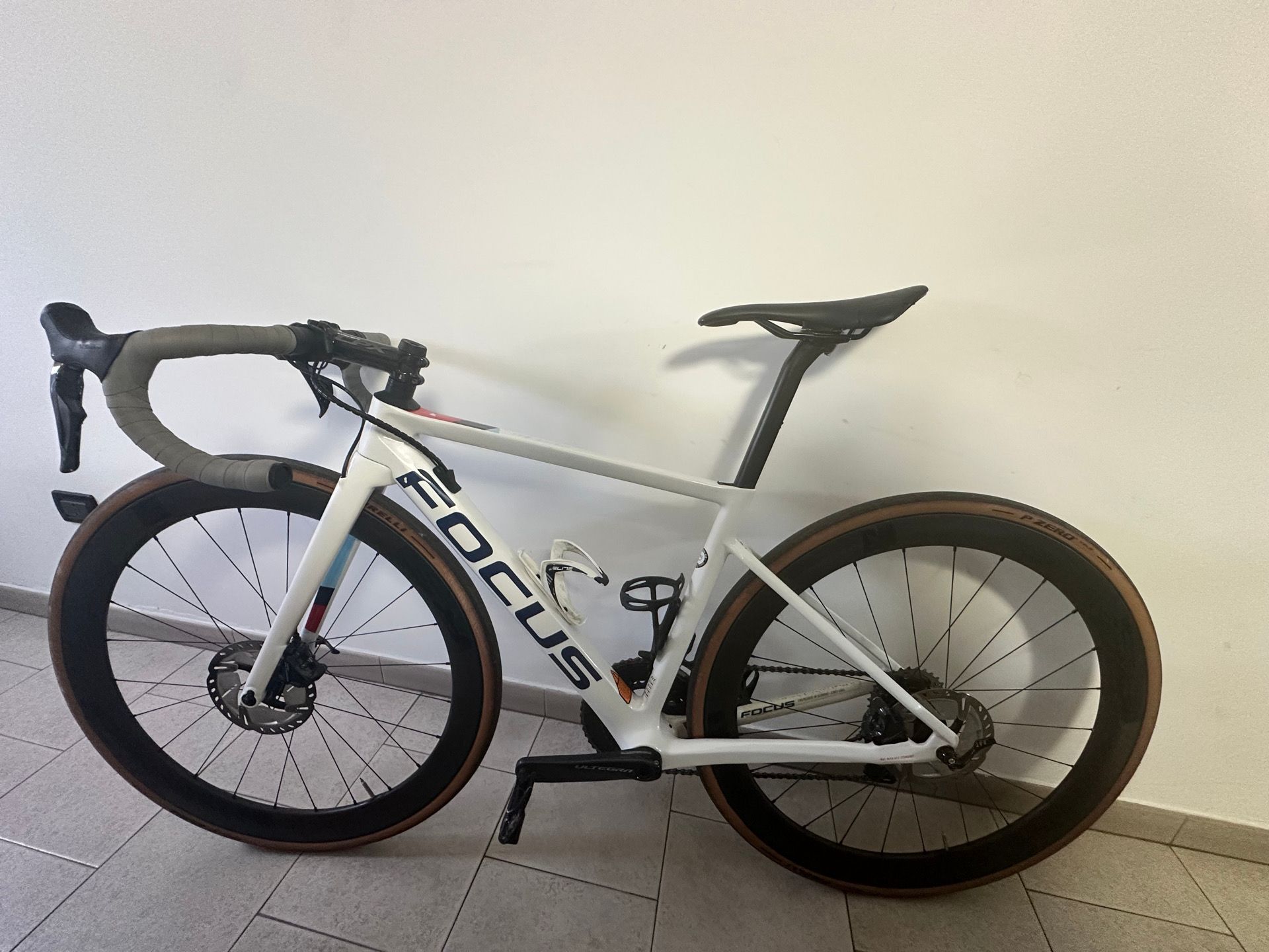Focus Izalco Shimano Ultegra Di2 2018