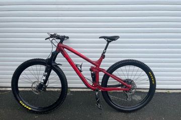 Used Trek Fuel EX 8 2020 2020 Mountainbike, Red, 27.5, 29 — image 7 of 7