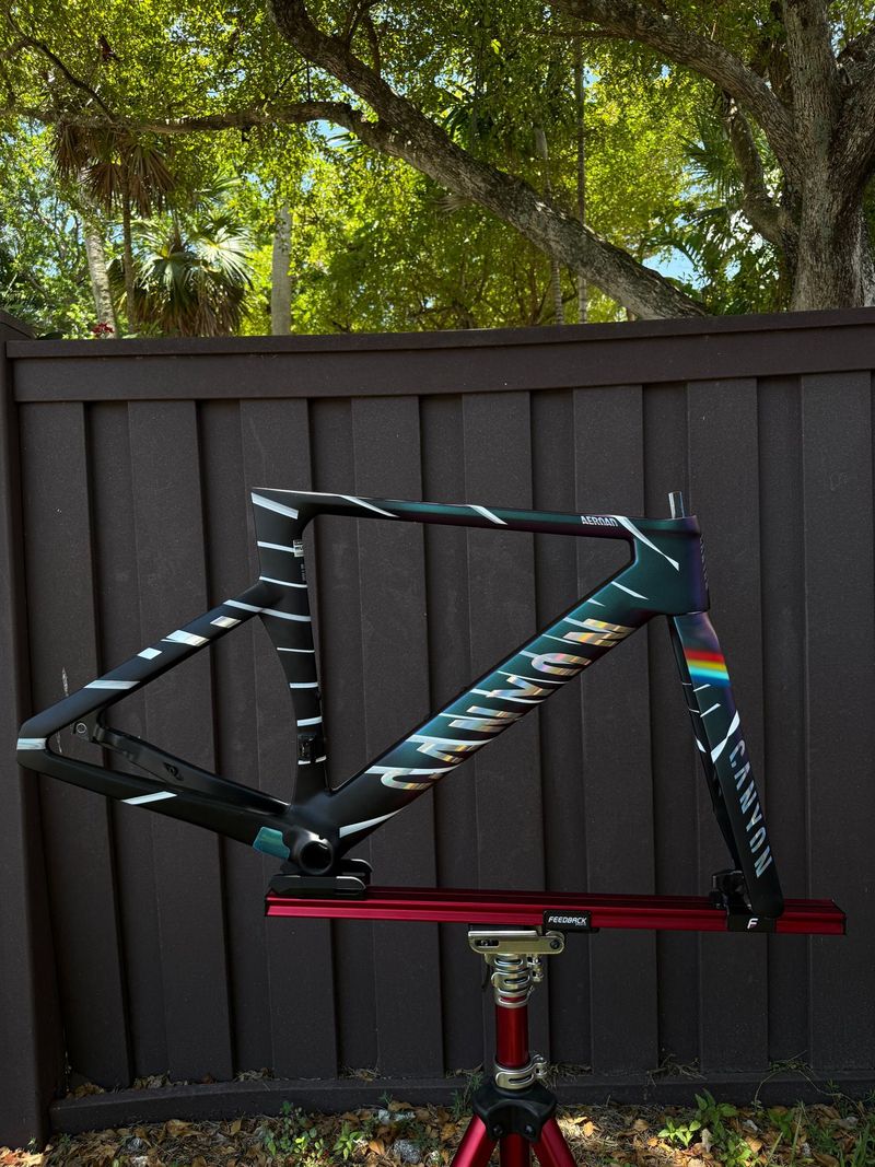 Used Canyon Aeroad CFR MACH874 2025 Frameset 2025 Road & Gravel