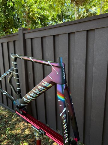 Used Canyon Aeroad CFR MACH874 2025 Frameset 2025 Road & Gravel, Purple — image 14 of 15