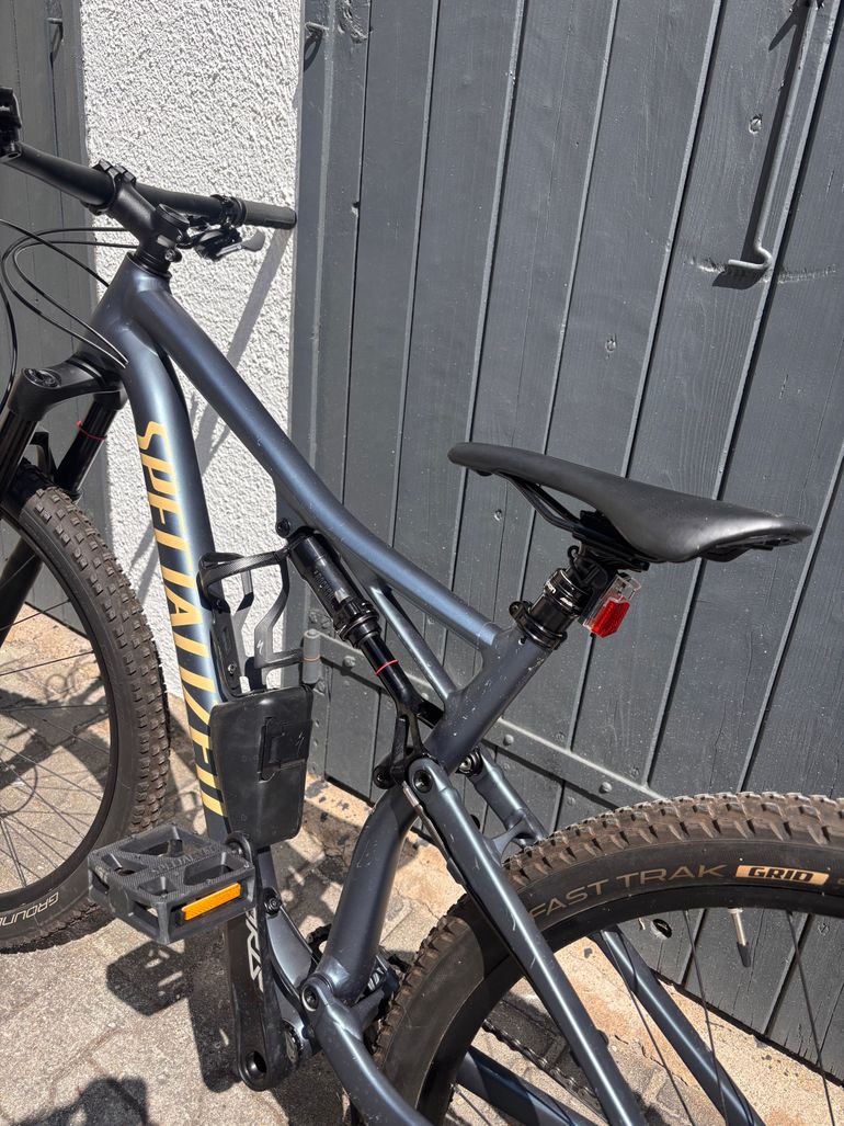 Used Specialized Men's Epic Comp 2018 2018 Mountainbike, Blue, 29 — image 6 of 13