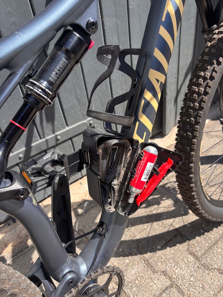 Used Specialized Men's Epic Comp 2018 2018 Mountainbike, Blue, 29 — image 7 of 13