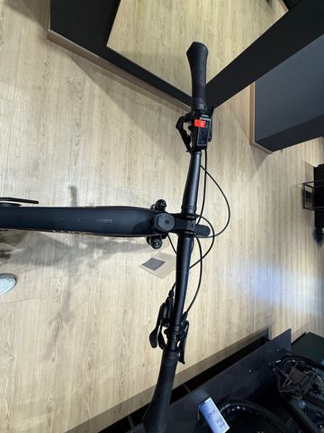 CUBE STEREO HYBRID ONE22, PRO 2025 2025 Mountainbike usato, Nero — immagine 1 di 6