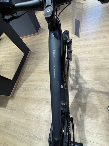 CUBE STEREO HYBRID ONE22, PRO 2025 2025 Mountainbike usato, Nero — immagine 4 di 6