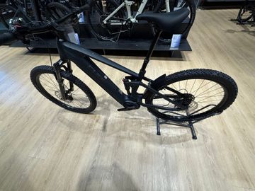 CUBE STEREO HYBRID ONE22, PRO 2025 2025 Mountainbike usato, Nero — immagine 5 di 6