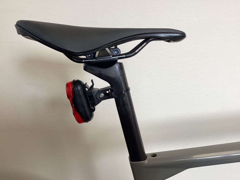 Used BMC 01 ONE Ultegra Di2 2021 Road & Gravel, Light Gray — image 4 of 9