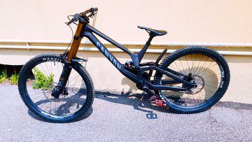 Used Canyon Sender SRAM X01 DH 2025 Mountainbike, Black — image 1 of 6