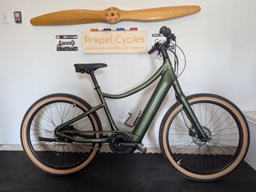 Used Momentum Vida E+ 2022 Road & Gravel