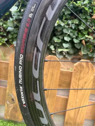 Used Orbea Orca Shimano Ultegra Di2 (12 Speed) 2023 Road & Gravel, Red — image 10 of 12