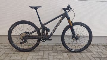 Brugt Pivot Switchblade Shimano Deore XT 2023 MTB