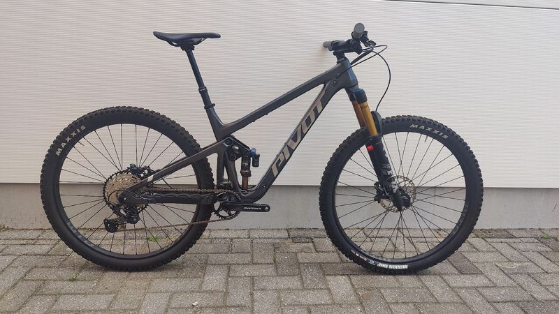 Used Pivot Switchblade Shimano Deore XT 2023 MTB