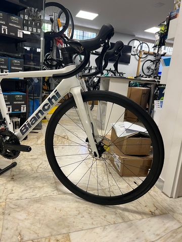 Brugt Bianchi Sprint 105 2025 2025 Road & Gravel — billede 2 af 6