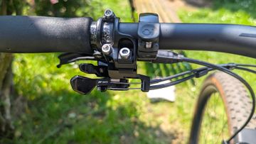 Tweedehands Carbonda FM936 2024 Mountainbike — afbeelding 5 van 5