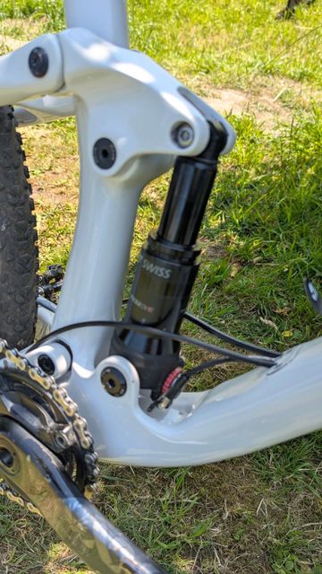 Tweedehands Carbonda FM936 2024 Mountainbike — afbeelding 4 van 5