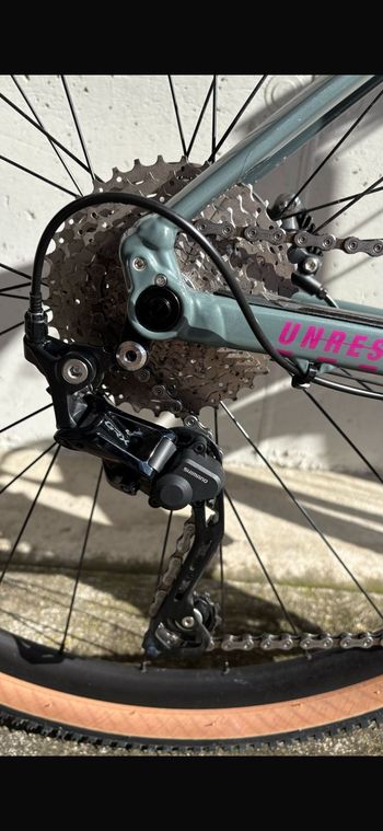 Gebrauchtes BMC Urs Shimano GRX 2023 Road & Gravel, Hellgrau — Bild 2 von 5