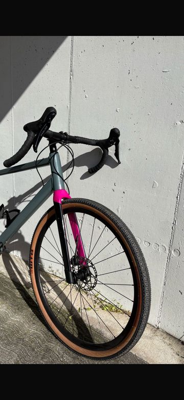 Used BMC Urs Shimano GRX 2023 Road & Gravel, Light Gray — image 3 of 5