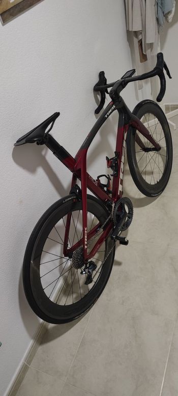 Used Trek Madone Shimano Dura Ace 2020 Road & Gravel, Red — image 12 of 15