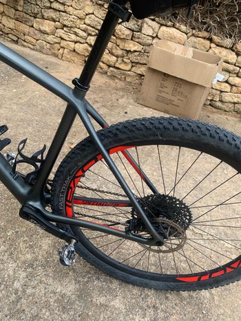 Used Specialized Men's Epic Hardtail Expert 2018 2018 Mountainbike — image 12 of 23