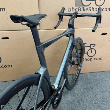 Used Bianchi Oltre Shimano Ultegra Di2 2024 Road & Gravel, Light Gray — image 6 of 6