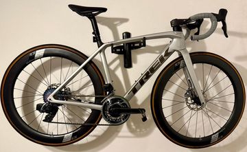 Używany Trek Emonda SRAM Red eTap AXS 2023 Road & Gravel — zdjęcie 2 z 4