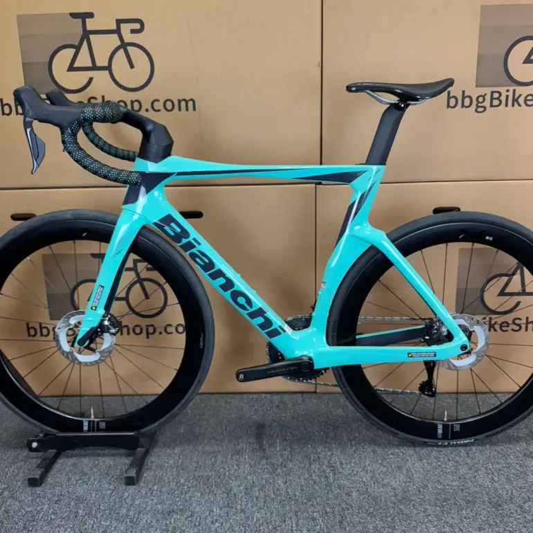 Used Bianchi Oltre Shimano Ultegra Di2 2024 Road & Gravel, Blue — image 2 of 6